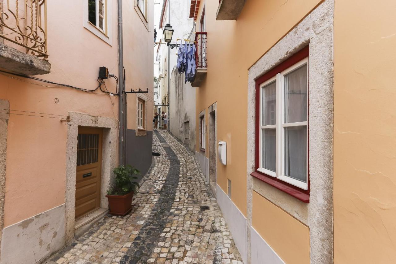 Golden Castle By Homing Lisbon